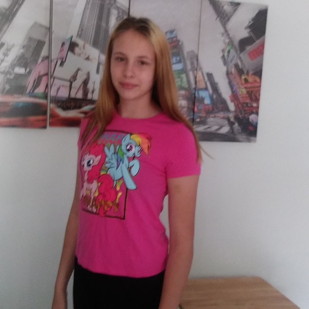 Pink t shirt